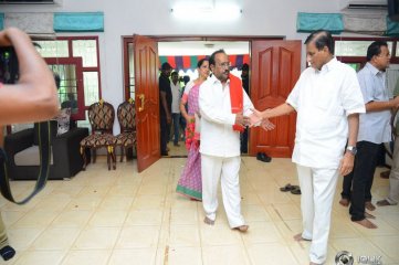 Celebrities Pay Homage to Vijaya Nirmala Garu